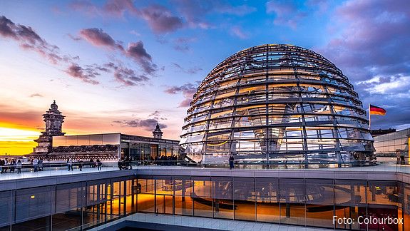 Kuppel des Reichstagsgebäudes in Berlin