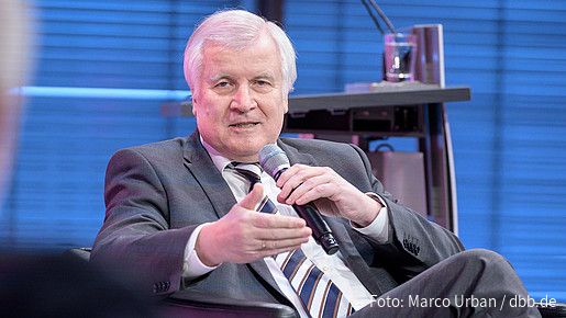 Seehofer bei der dbb Jahrestagung 2021